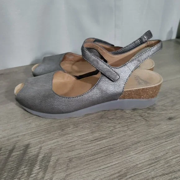 Dansko Marcy Women's Sandals, Pewter Metallic Silver Size 41 US 11 - Picture 2 of 8